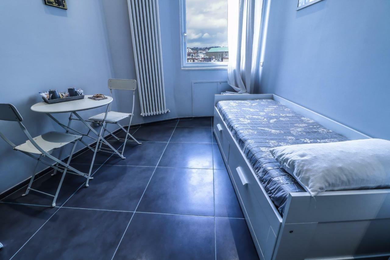 Il Grattacielo B&B ナポリ エクステリア 写真
