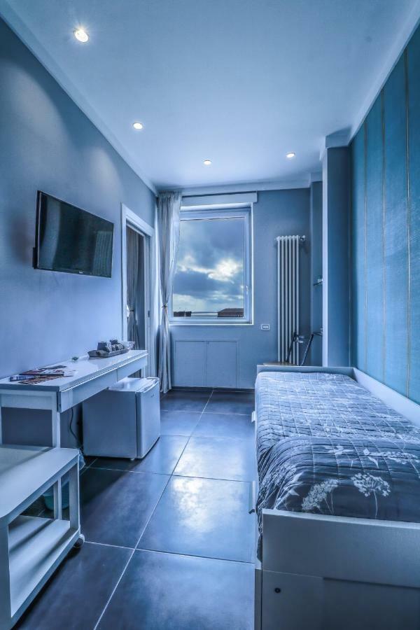Il Grattacielo B&B ナポリ エクステリア 写真