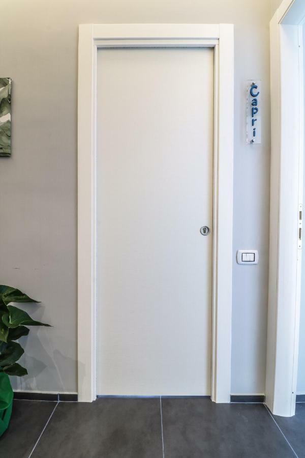 Il Grattacielo B&B ナポリ エクステリア 写真