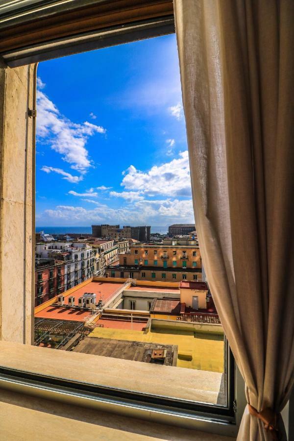 Il Grattacielo B&B ナポリ エクステリア 写真